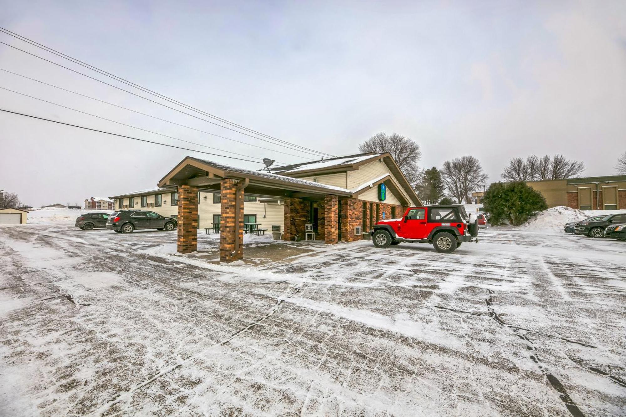 Hotel 8 Fergus Falls Exteriér fotografie