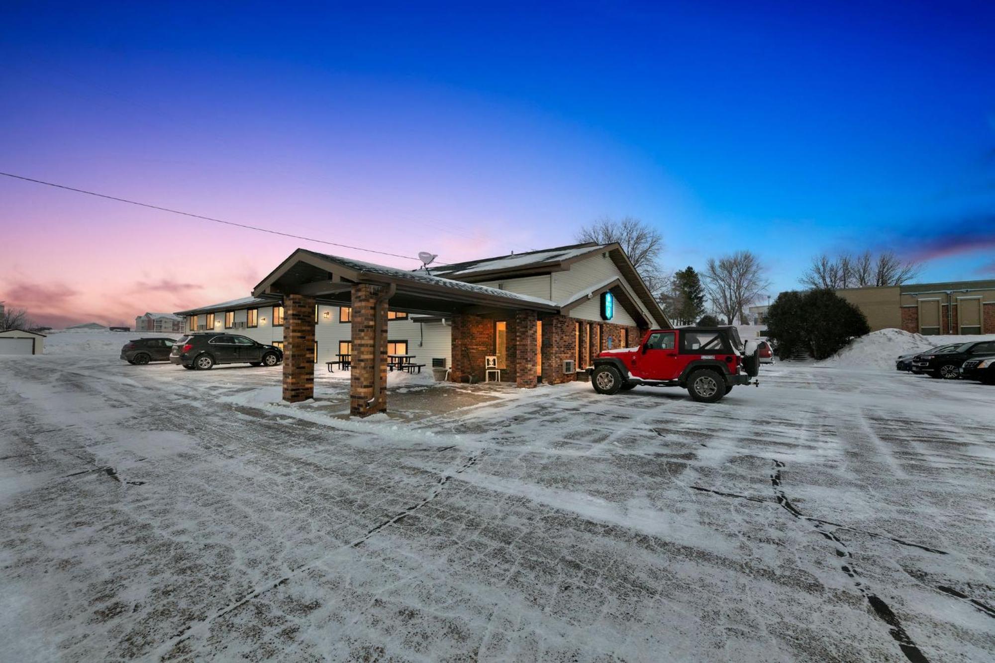 Hotel 8 Fergus Falls Exteriér fotografie